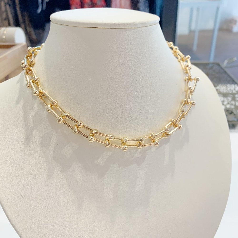 ❌SOLD OUT❌ DAKOTA GOLD CHAIN LINK NECKLACE - Picture 1 of 2